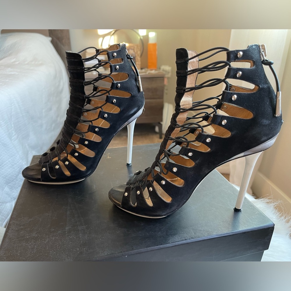 L.A.M.B. Falyn Lace Up Heel Booties Size 37.5